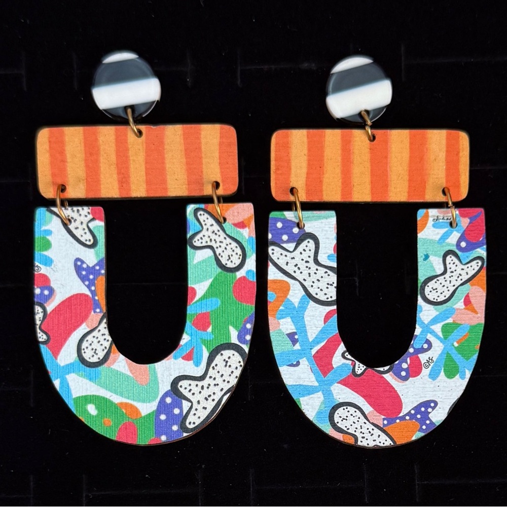 Bright Multicolored Lightweight Painted Costume P… - image 1